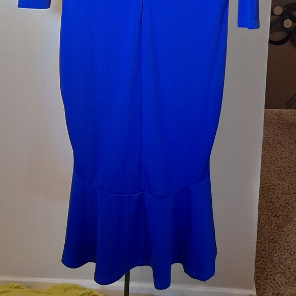 Blue Flared-bottom dress - Picture 2 of 2